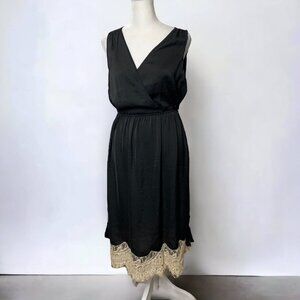 Lauren Conrad Size S Womens Dress V-Neck Marrakesh Moment V Neck Lace Silkie